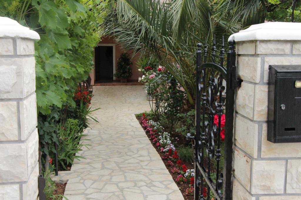 Apartments Petani Zadar Ngoại thất bức ảnh